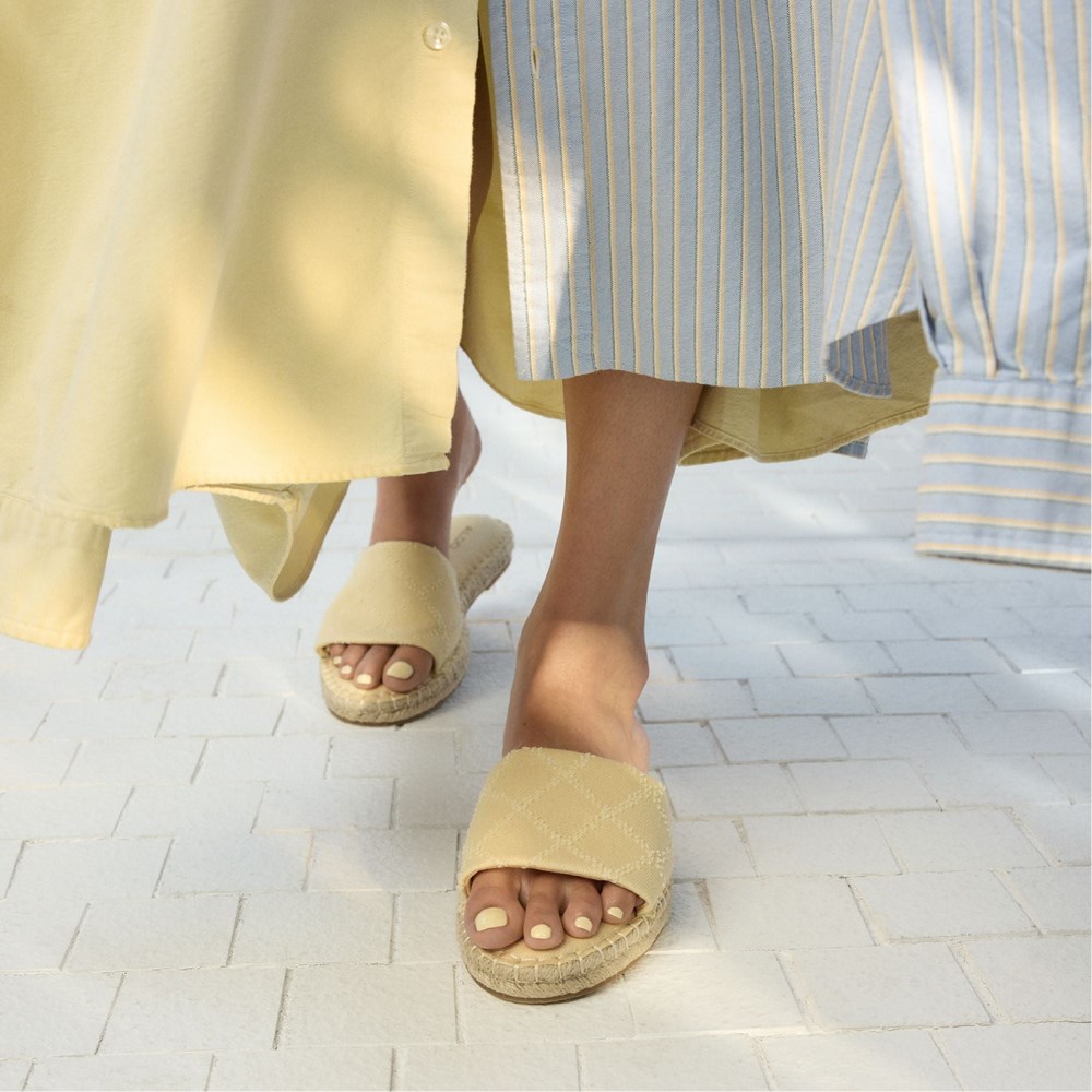 Aldo Erireni - Dark Yellow